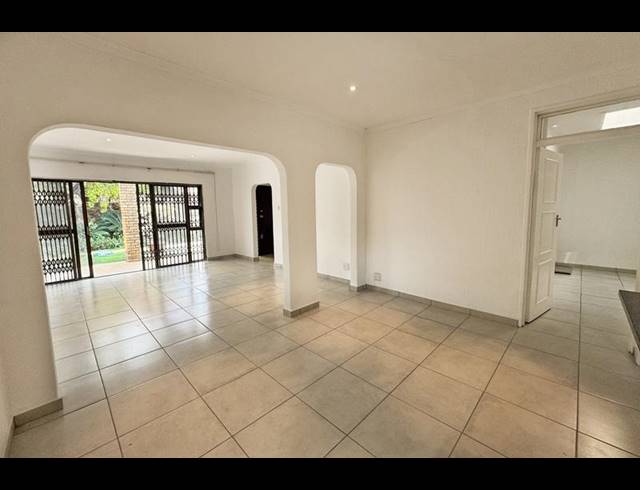 3 BEDROOM TOWNHOUSE FOR SALE IN MORNINGSIDE